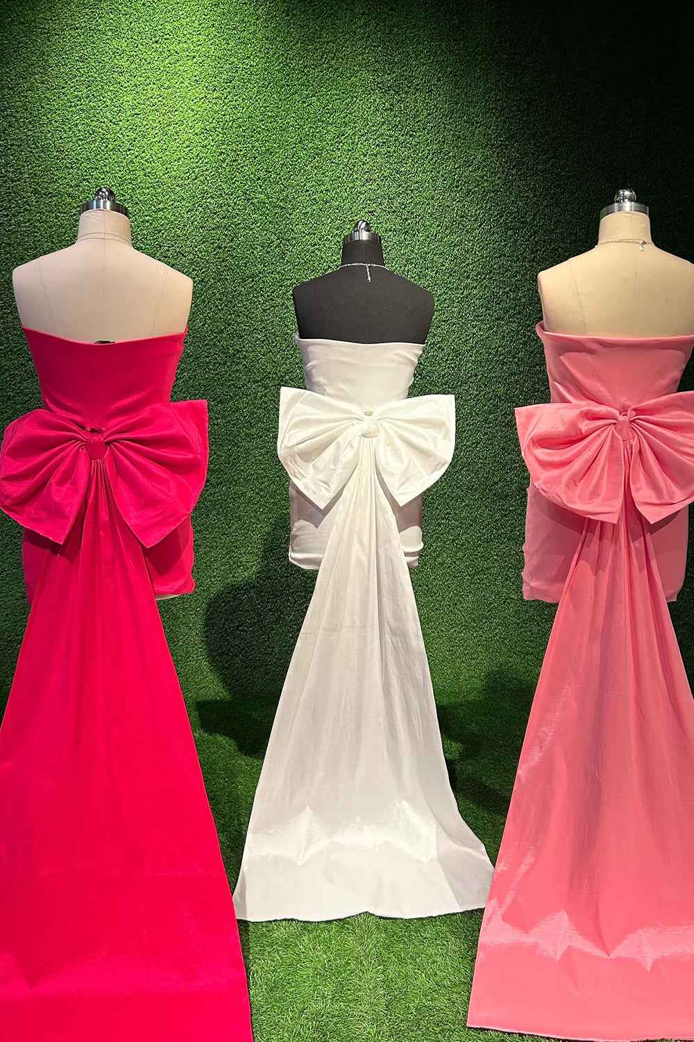 White Strapless Tight Short Homecoming Dress with Bowknot Bmbride