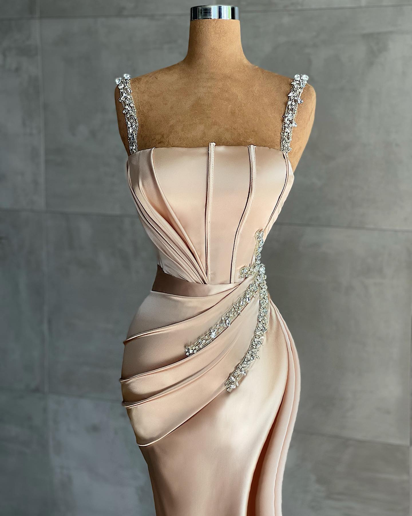 Chic Mermaid Straps Sleeveless Appliques Beadings Prom Dress With Pleated