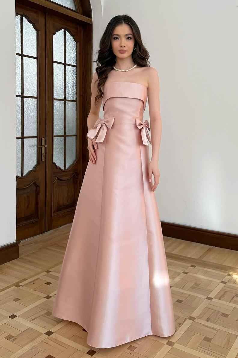 Stunning Strapless Sleeveless Long A Line Prom Dress With Bowknot