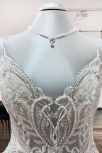 V-Neck Spaghetti Strap Ball Gown Tulle Wedding Dress with Lace Ruffles BM bride