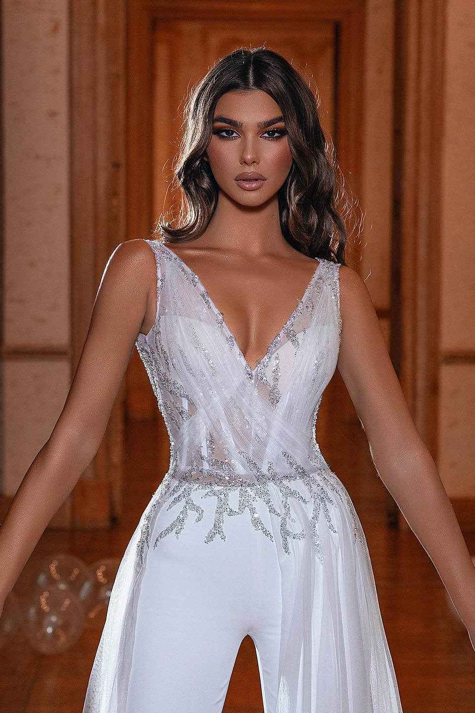 Elegant White Straps V Neck Mermaid Split Prom Dress With Beads