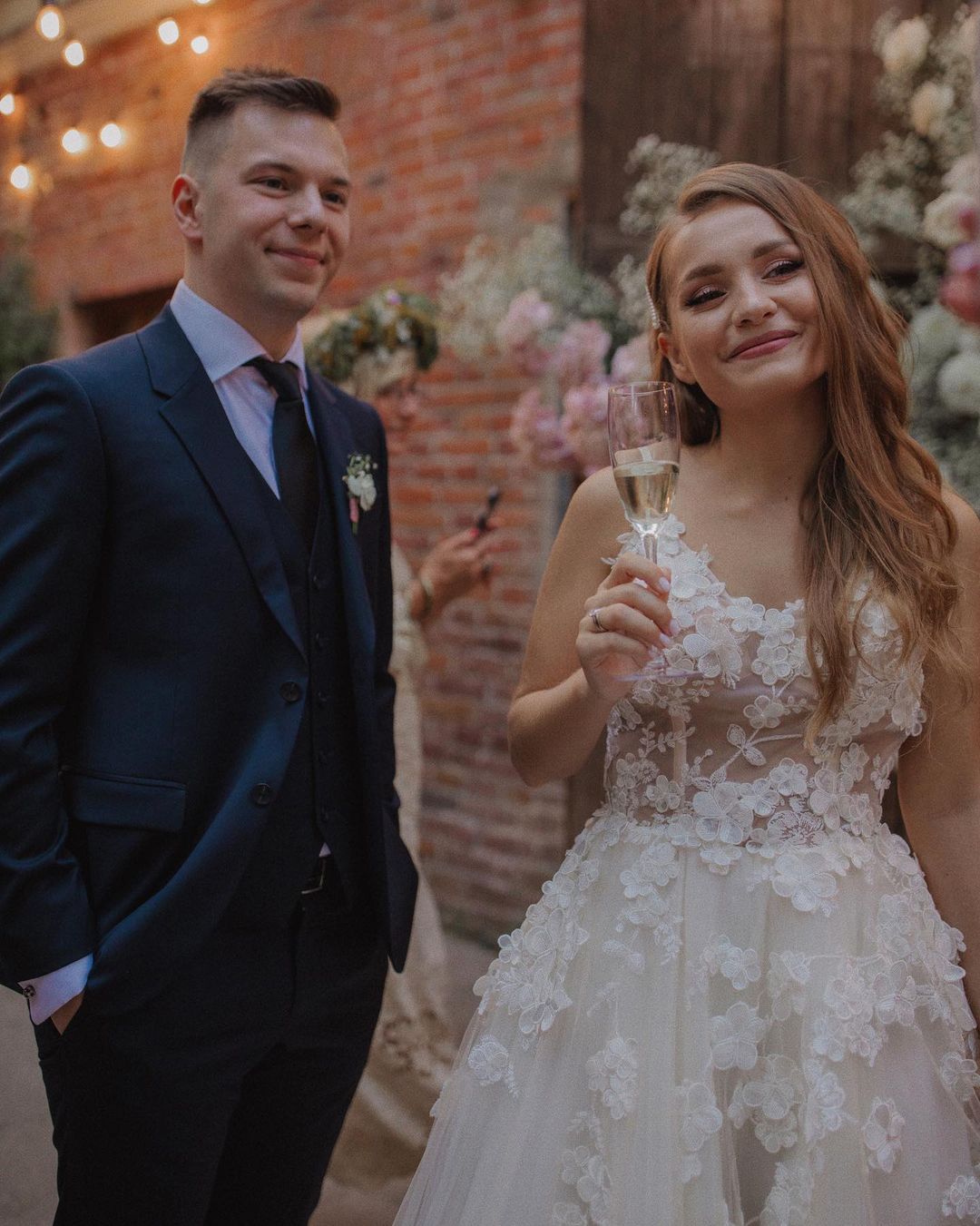 Long A-Line V-Neck Tulle Backless Wedding Dress with Lace Appliques BM bride