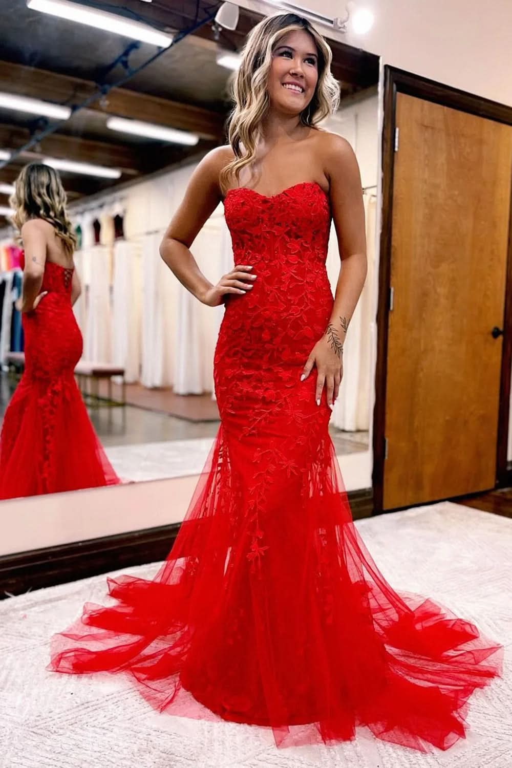 Charming Mermaid Sweetheart Neck Lace Long Prom Dress with Appliques BM bride