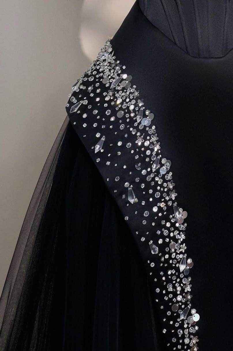 Chic Strapless Sleeveless Long Prom Dress With Beading Tulle
