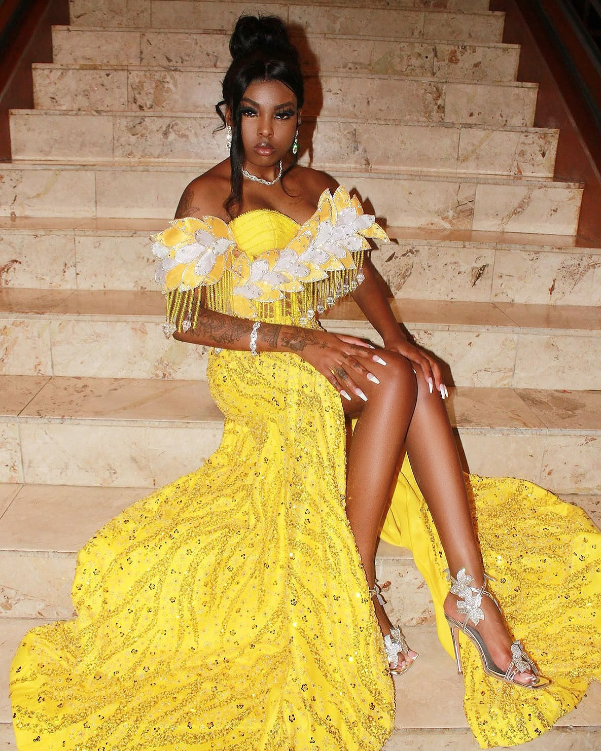 The Golden Sunflower - 2026 Off-Shoulder Lace Mermaid Gown: White Floral Appliqués with Crystal Fringe & Yellow Lace Train