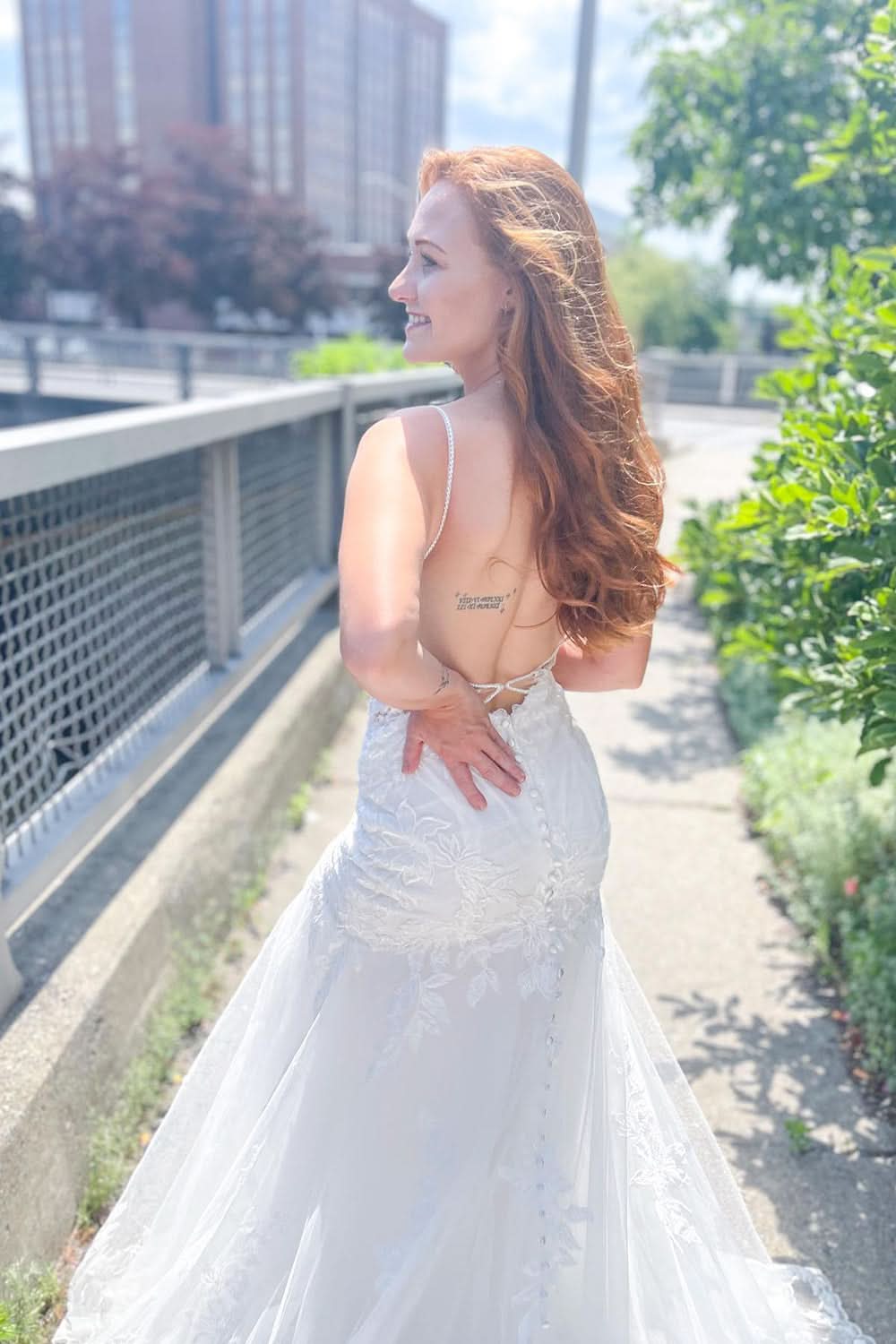 Open Back Mermaid Wedding Dress Spaghetti Straps Sweetheart With Appliques Tulle Lace BM bride