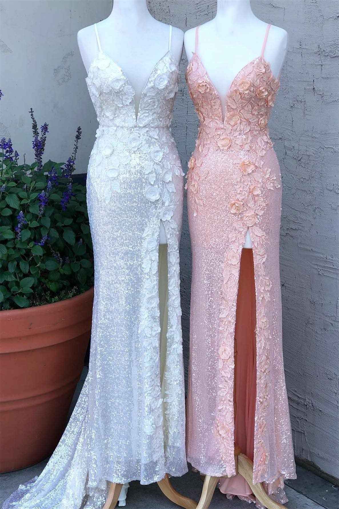 Glamorous Spaghetti Strap Mermaid  Prom Dress V Neck With Appliques Split