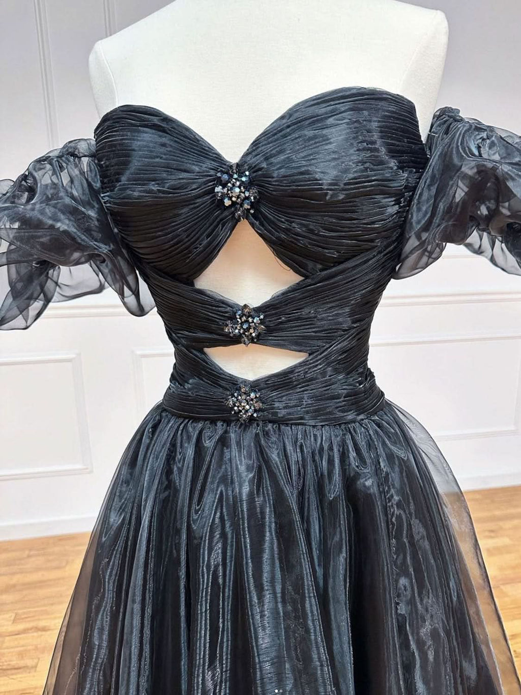 Chic A-Line Black Organza Long Prom Dress BM bride