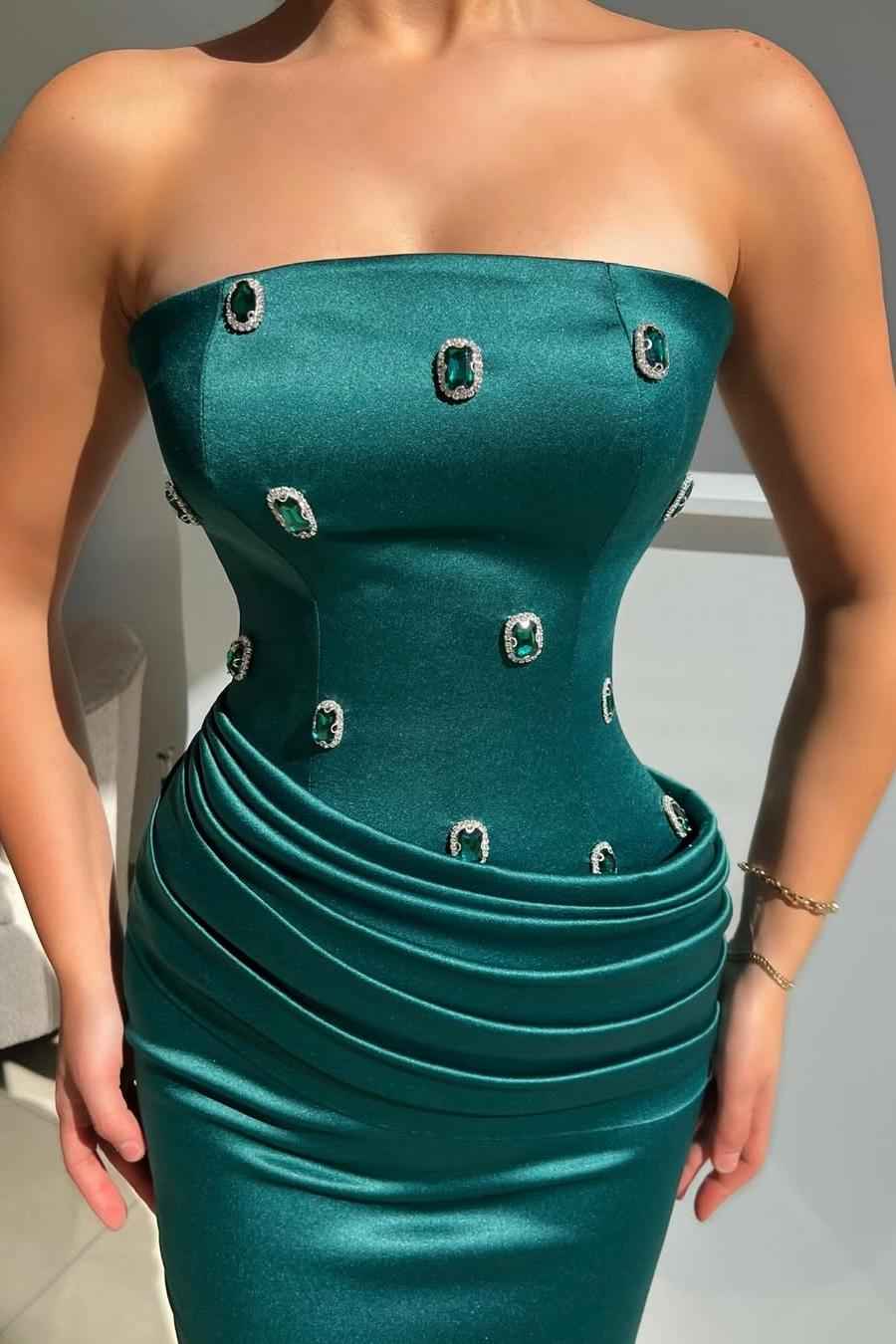 Strapless Sleeveless Mermaid Long Prom Dress With Pleated Beading