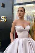 Strapless Sweetheart Sleeveless A Line Prom Dress With Pockets