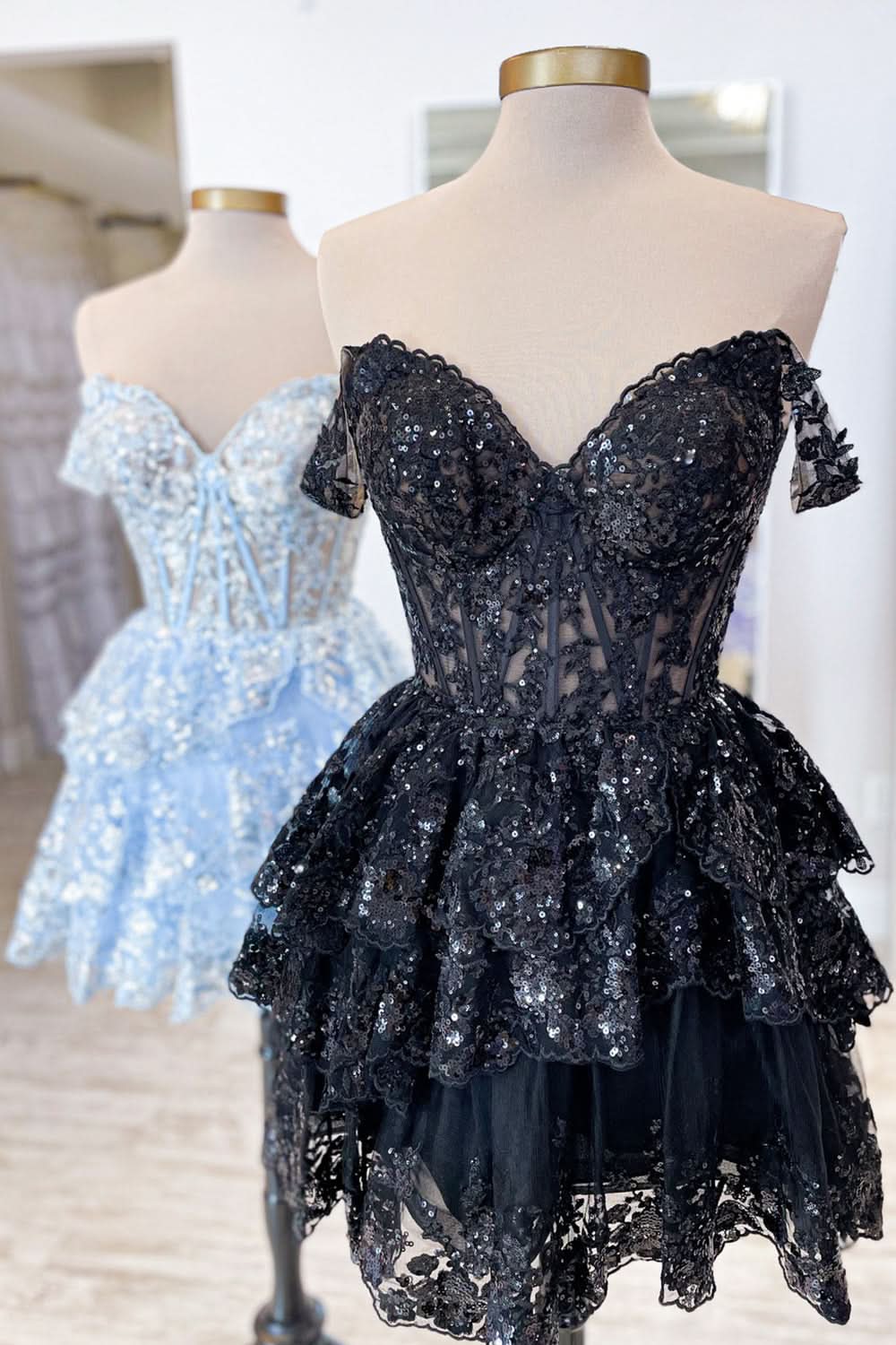 Glitter Fuchsia Tiered A-Line Short Lace Homecoming Dress Bmbride
