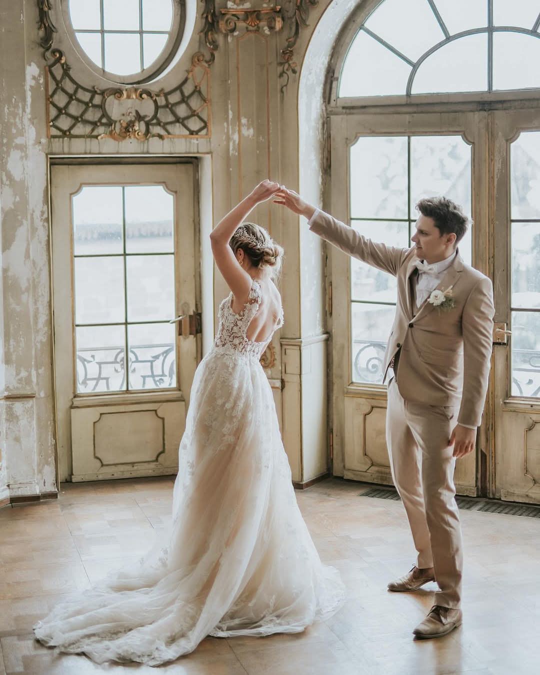 Boho Long A-line Tulle Wedding Dress With Lace Appliques BM bride