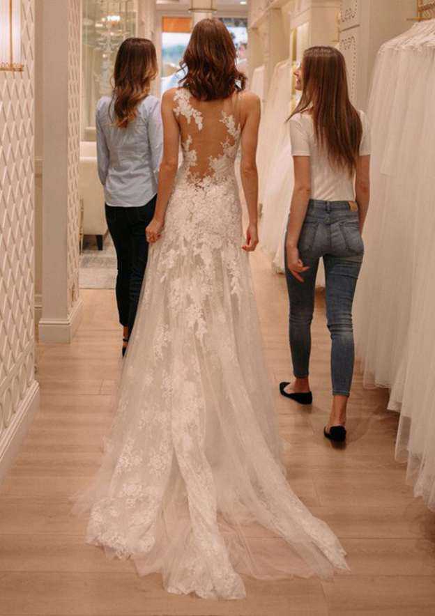 Delicate Appliqued Tulle A-Line Wedding Dress with Bateau Neckline and Flowing Sweep Train BM bride