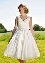 Charming Knee-Length A-Line/Princess Chiffon Wedding Dress with V-Neckline and Pleated Details BM bride