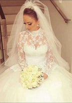 Beautiful A-Line/Princess Lace Wedding Dress with Bateau Neckline and Bowknot Court Train BM bride