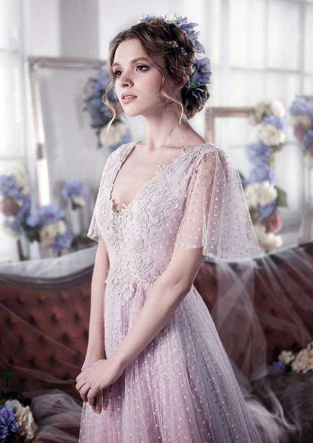 Sophisticated A-Line/Princess Tulle Wedding Dress with V-Neck and Refined Appliques Court Train BM bride