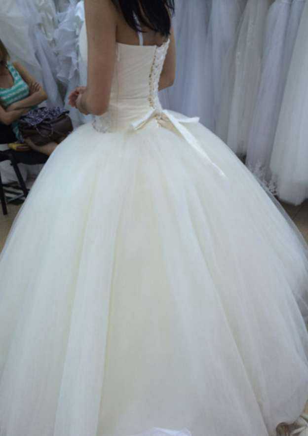 Glamorous Beaded Tulle A-Line Wedding Dress with Sweetheart Neckline and Long/Floor-Length Skirt BM bride