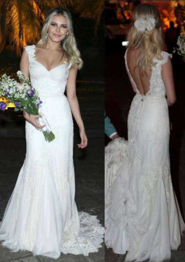 Refined Sheath/Column Chiffon Wedding Dress with Sweetheart Neckline and Elegant Court Train BM bride