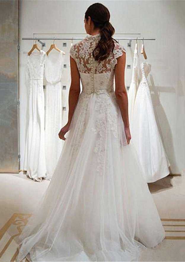 Timeless Scalloped Neck Lace A-Line/Princess Wedding Dress with Long/Floor-Length Tulle Skirt BM bride
