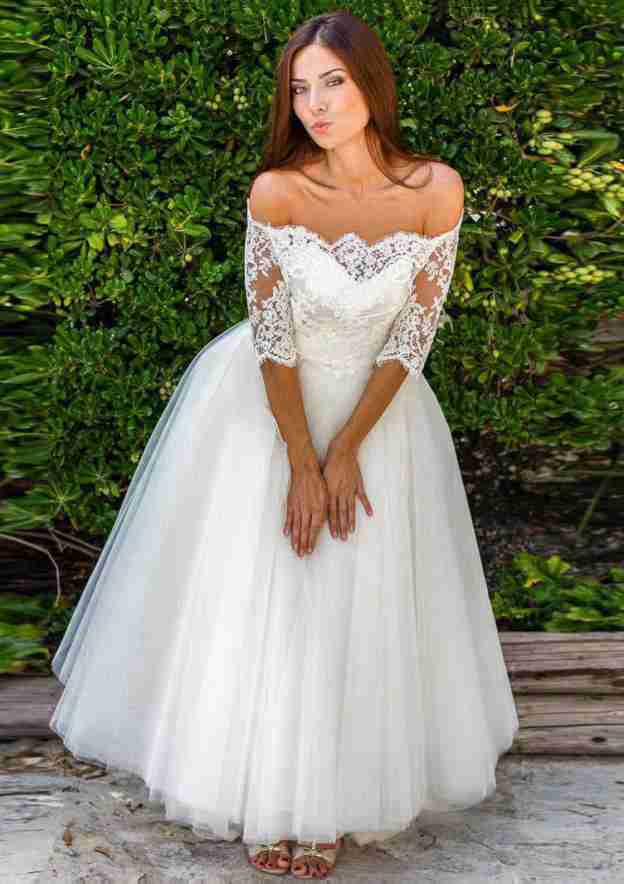 Elegant Tulle Wedding Dress: A-Line/Princess Off-the-Shoulder Ankle-Length with Lace Accents BM bride