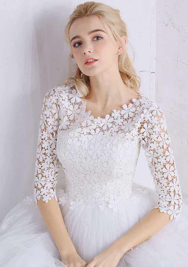 Chic Lace Bateau Tulle A-Line/Princess Wedding Dress with Tea-Length Skirt BM bride
