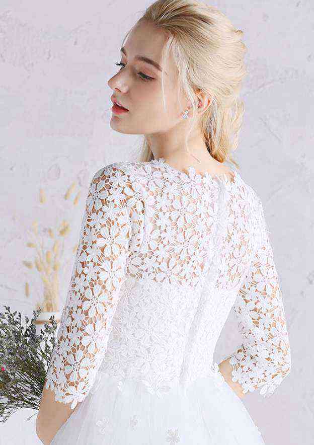 Chic Lace Bateau Tulle A-Line/Princess Wedding Dress with Tea-Length Skirt BM bride