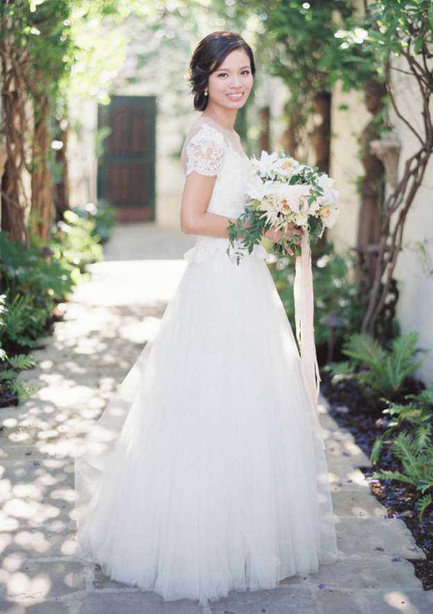 Classic Scoop Neck A-Line/Princess Tulle Wedding Dress with Long/Floor-Length Skirt and Lace Accents BM bride
