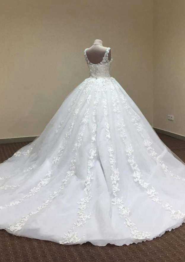 Appliqued Scoop Neck Ball Gown Wedding Dress with Chapel Train in Tulle BM bride