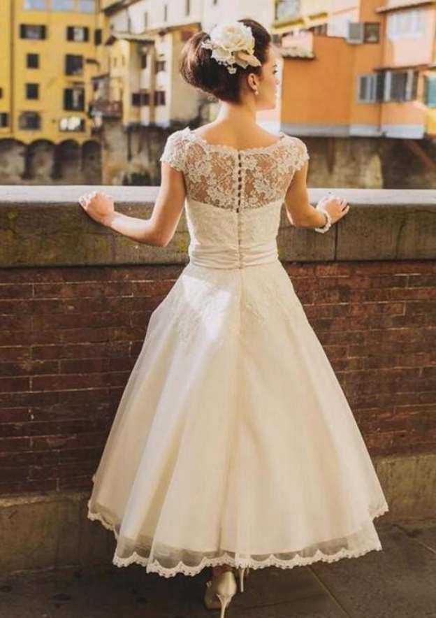 Elegant A-Line/Princess Scoop Neck Tea-Length Tulle Wedding Dress with Delicate Appliqued Flowers BM bride