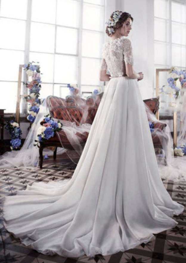 Charming Tulle Wedding Dress: A-Line/Princess Bateau Court Train with Floral Accents BM bride