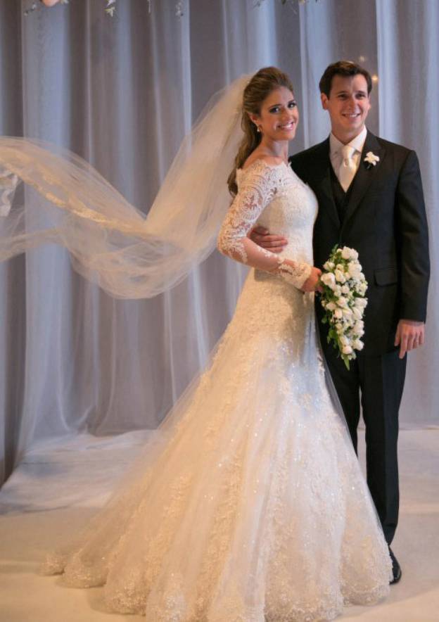 Elegant Lace Wedding Dress: A-Line/Princess Off-the-Shoulder with Sweep Train and Appliqued Accents BM bride