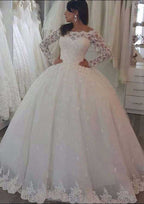 Elegant Lace Ball Gown Wedding Dress Off-the-Shoulder with Court Train BM bride