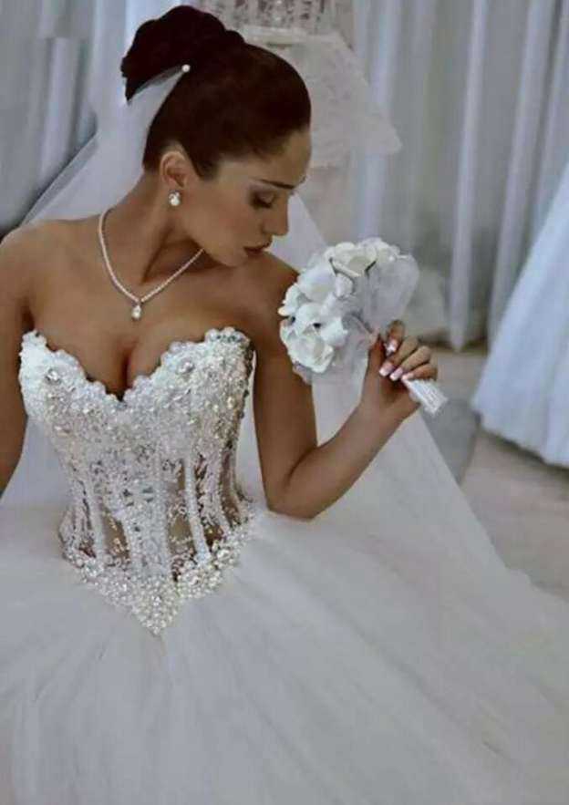 Lovely Sleeveless Sweetheart Ball Gown Tulle Wedding Dress with Court Train and Beaded Details BM bride