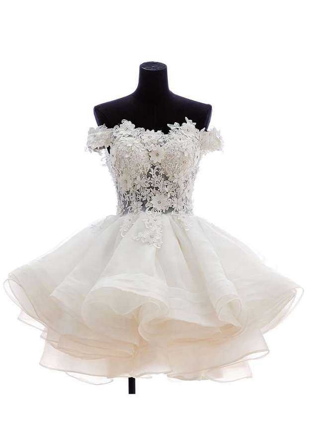 Refined Off-the-Shoulder Short/Mini Organza Wedding Dress with Appliqued Accents in A-Line/Princess Fit BM bride