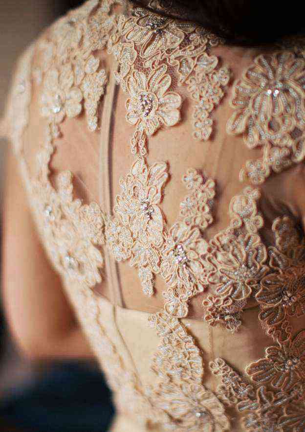 Beautiful Tulle A-Line/Princess Sweetheart Court Train Wedding Dress with Appliqued Embellishments BM bride