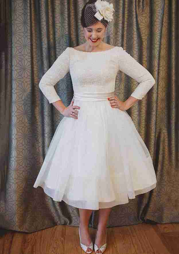 Charming Lace Waistband A-Line Chiffon Wedding Dress with Bateau Neckline and Knee-Length Skirt BM bride