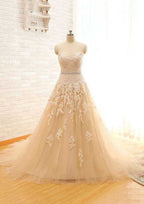 Appliqued Lace A-Line/Princess Wedding Dress with Bateau Neckline and Court Train BM bride