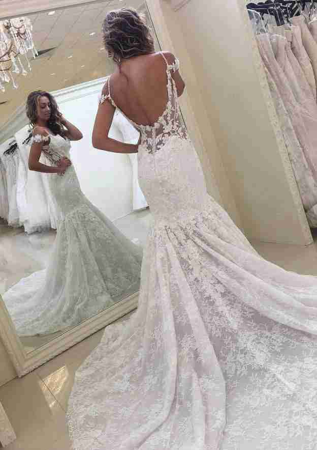 Appliqued Beaded Trumpet/Mermaid Wedding Dress with Sweetheart Neckline and Sweep Train in Lace BM bride