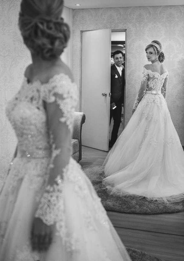 Glamorous Tulle Long/Floor-Length A-Line/Princess Full-Length Off-the-Shoulder Wedding Dress with Covered Button and Appliqueds BM bride