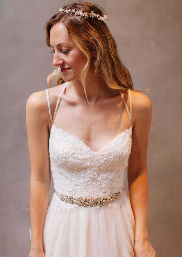 Lace A-Line/Princess Wedding Dress with Sweetheart Neckline and Court Train in Tulle BM bride