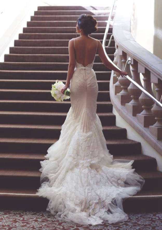 Beautiful Trumpet/Mermaid Sweetheart Chapel Train Lace Wedding Dress with Appliqued Embellishments BM bride