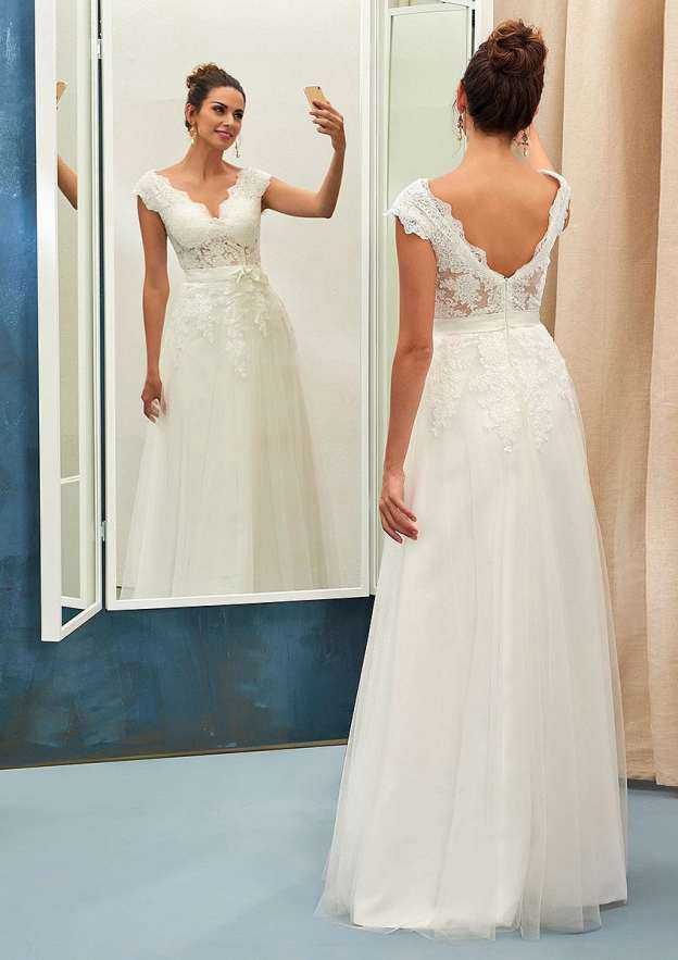 Elegant Scalloped Neck A-Line/Princess Tulle Wedding Dress with Long/Floor-Length Skirt and Lace Accents BM bride