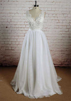 Romantic Lace V-Neck A-Line Wedding Dress with Court Train and Tulle Skirt BM bride