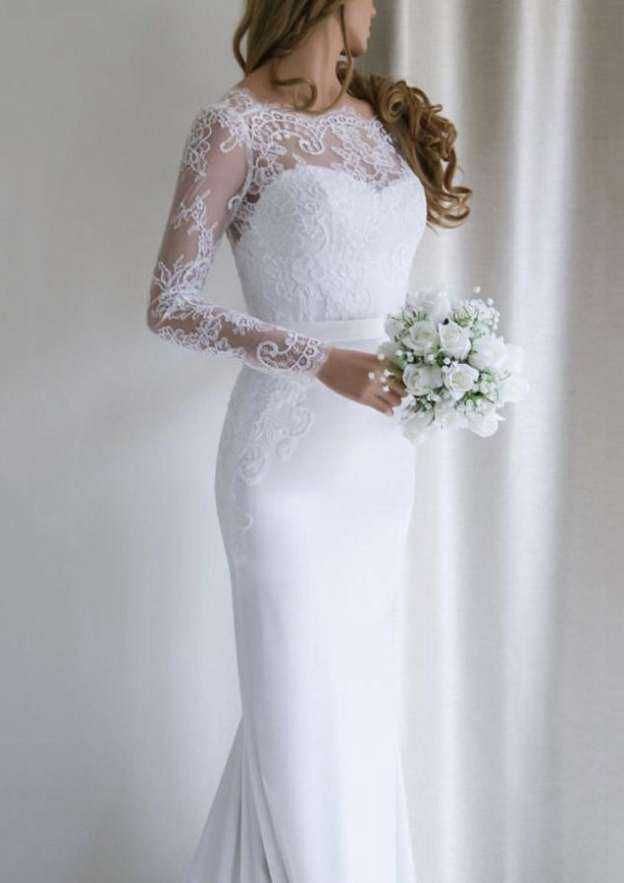 Sophisticated Lace Sheath/Column Wedding Dress with Bateau Neck and Court Train BM bride
