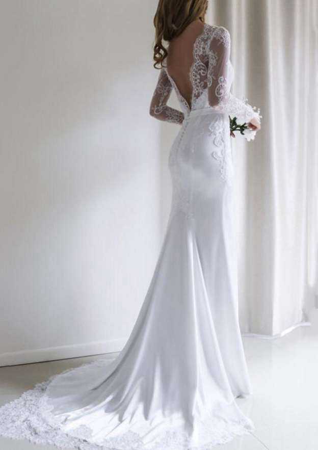 Sophisticated Lace Sheath/Column Wedding Dress with Bateau Neck and Court Train BM bride
