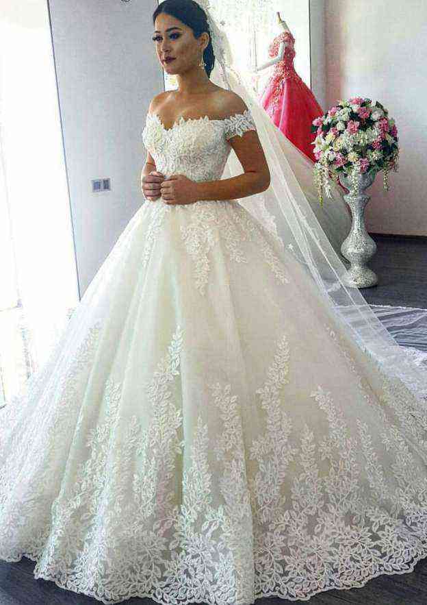 Romantic Lace Ball Gown Wedding Dress with Off-the-Shoulder Design and Court Train with Applique BM bride