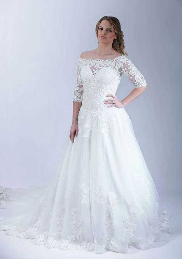 Lovely Lace Tulle Ball Gown Wedding Dress with Off-the-Shoulder Neckline and Sweep Train BM bride