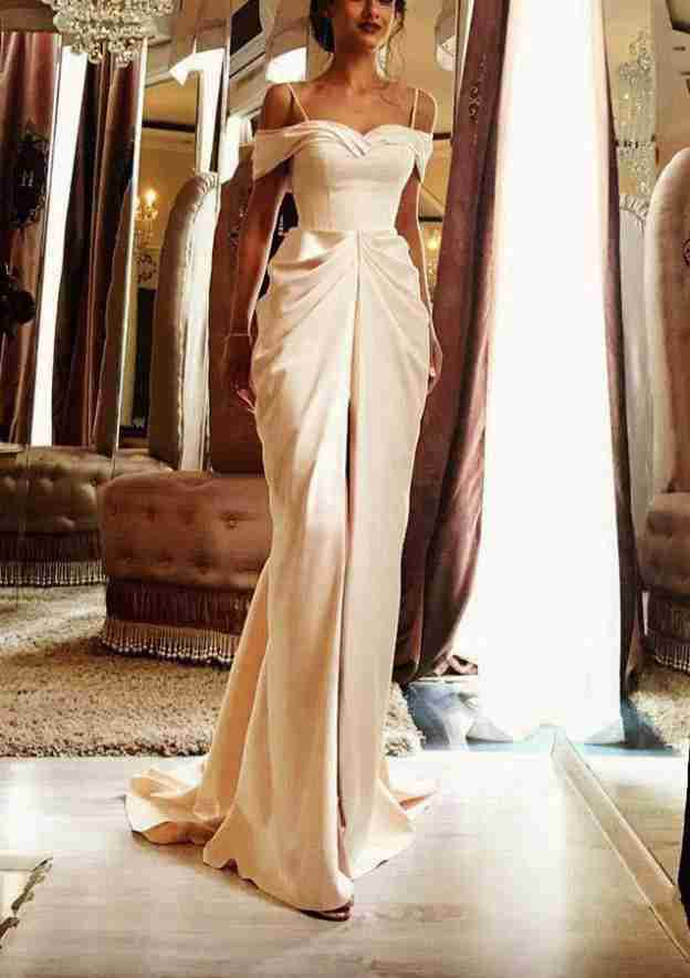 Split Sheath Wedding Dress with Off-The-Shoulder Neckline and Elastic Satin, Featuring Appliqueds and Court Train BM bride