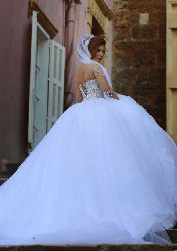 Glamorous Crystal Detailing Rhinestone Ball Gown Tulle Wedding Dress with Scoop Neck and Court Train BM bride