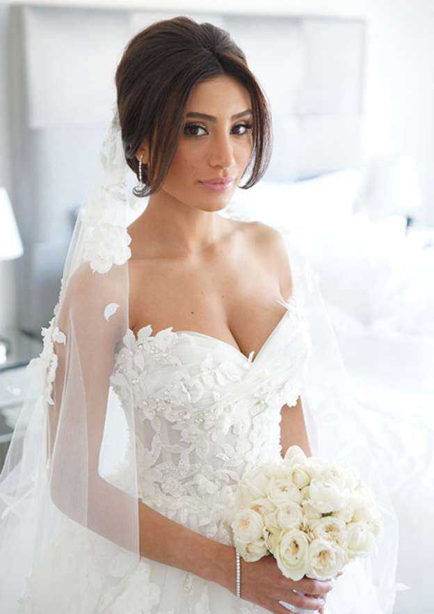 Charming Ball Gown Sweetheart Cathedral Train Tulle Wedding Dress with Appliqued Beading BM bride